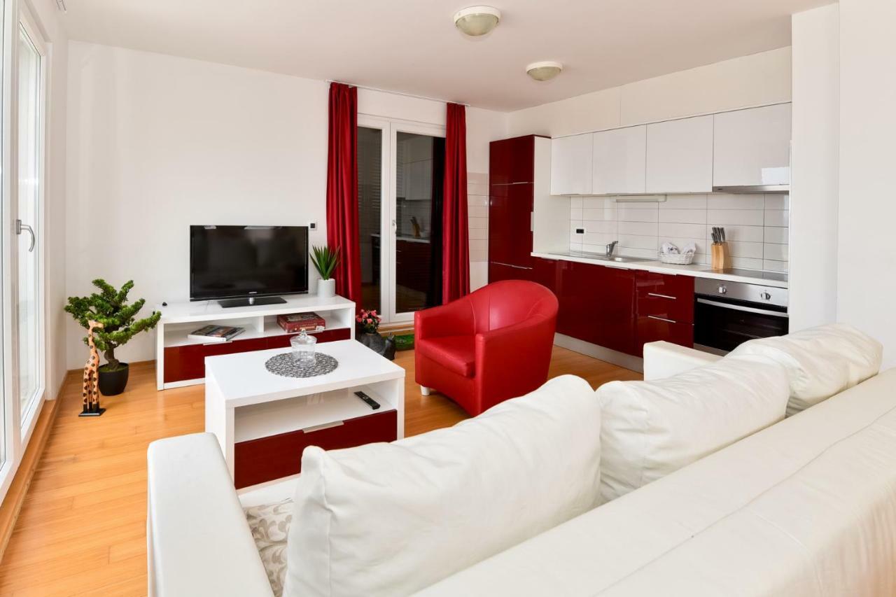 Apartmani Astrado 佩特坎内 外观 照片
