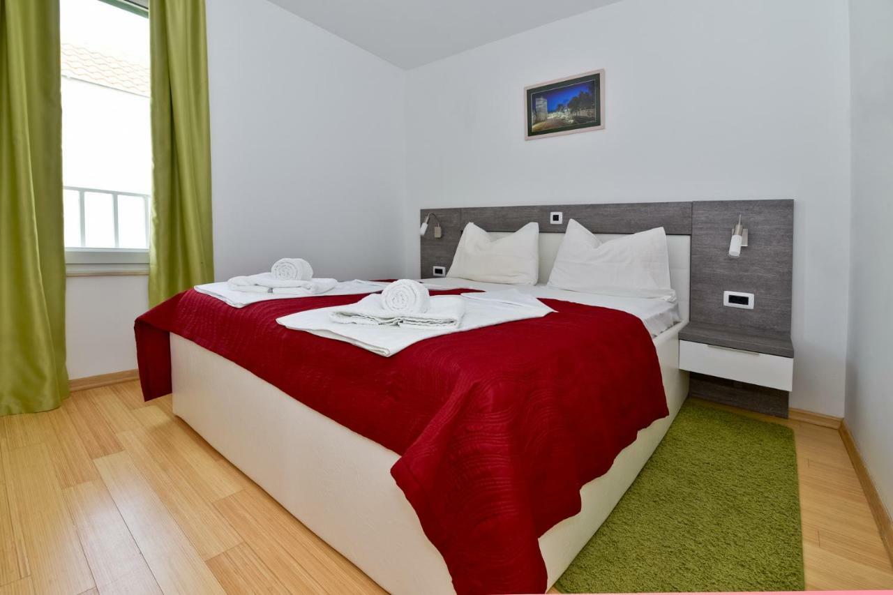 Apartmani Astrado 佩特坎内 外观 照片
